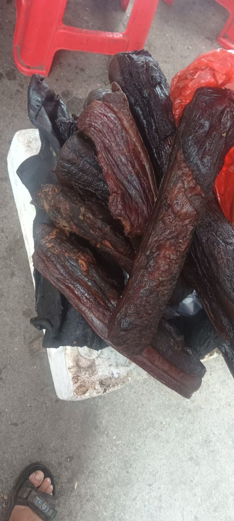 精品五花腊肉大量供应自产自销，一手货源，量大从优