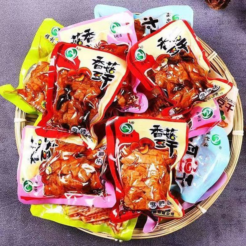 香菇豆干零食香辣散装整箱五香休闲小吃食品麻辣小包装豆腐干