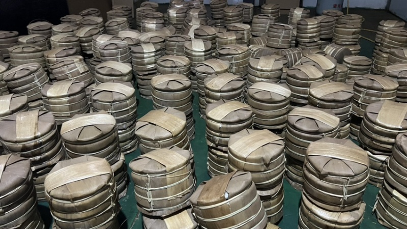 云南2020荒野白茶357克饼，一件42饼批发零售