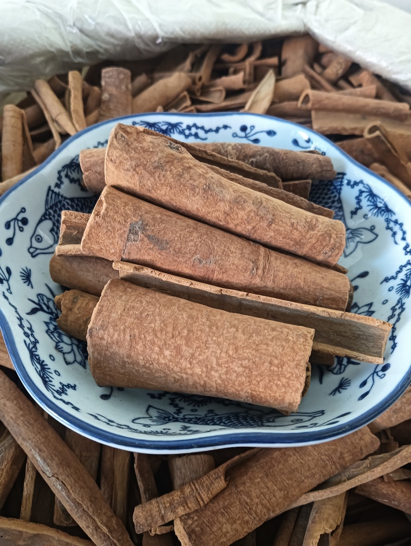 肉桂桂皮油桂多个规格任选批发各种中药材量大优惠