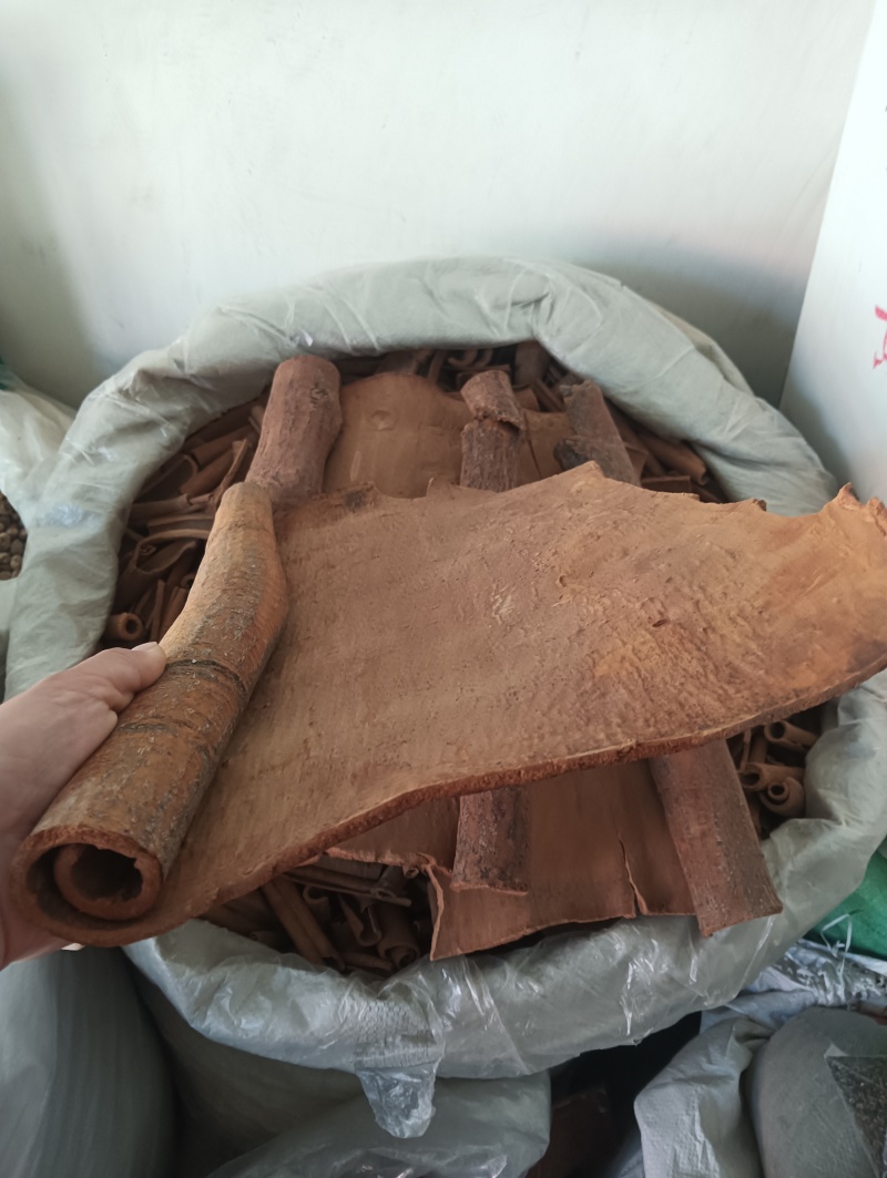 肉桂桂皮油桂多个规格任选批发各种中药材量大优惠
