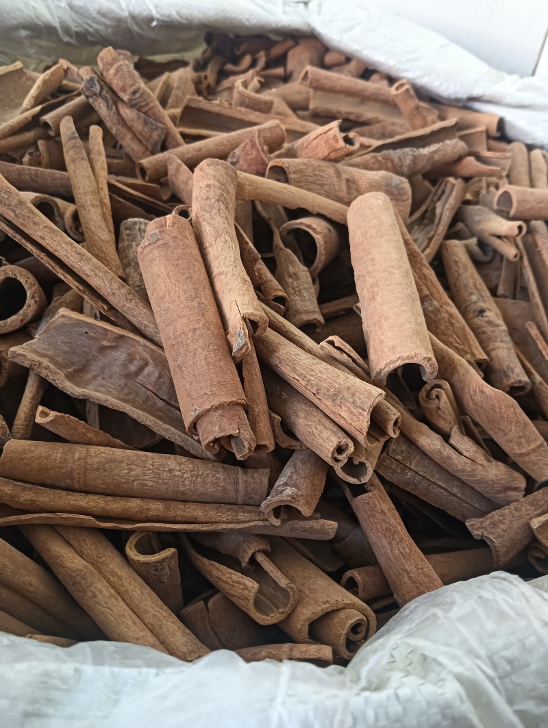 肉桂桂皮油桂多个规格任选批发各种中药材量大优惠