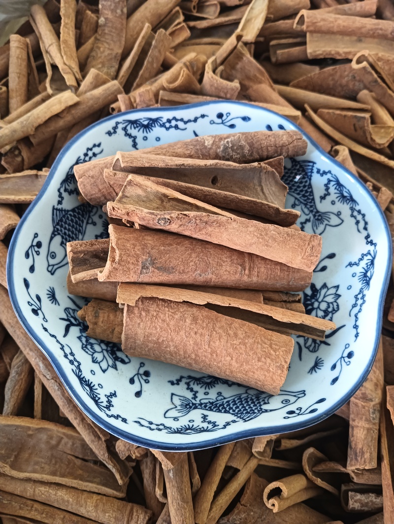 肉桂桂皮油桂多个规格任选批发各种中药材量大优惠