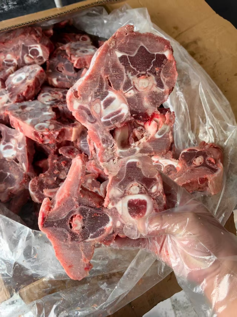 乳牛蝎子含肉量很高，支持电商餐饮店，牛排骨锅专用