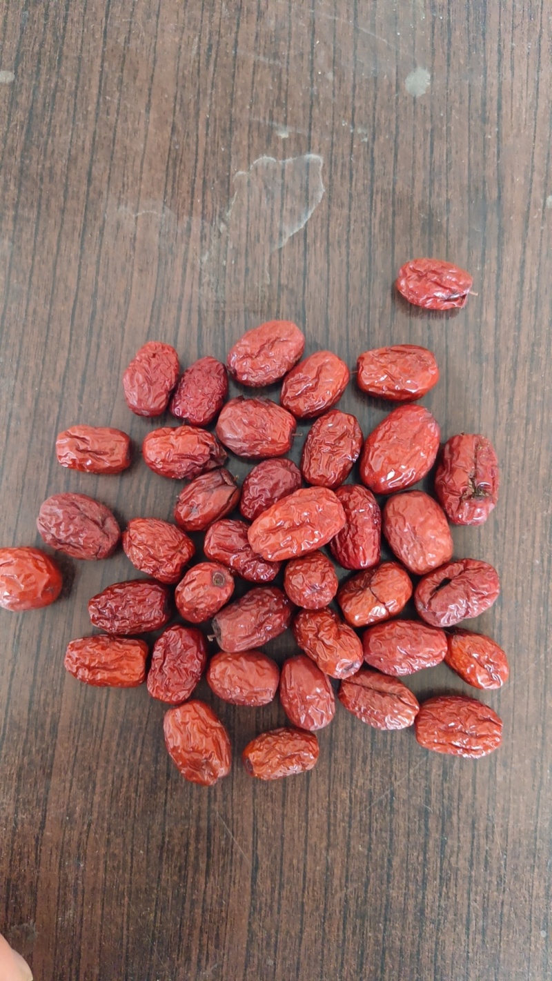 产地直发，正宗乐陵金丝小枣，常年有货，甜度高，肉厚核小，