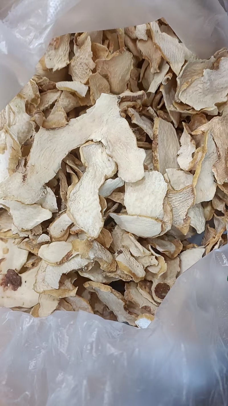 九华山野生农家黄精切片干货，色泽透干清香，炒菜泡酒煮茶