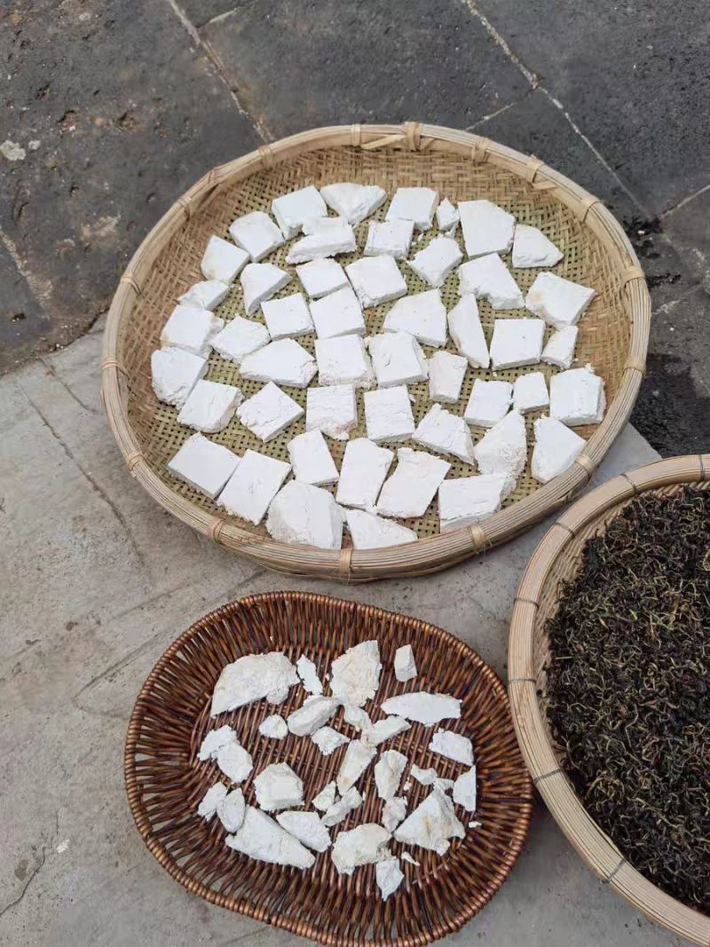 云南云茯苓手工精选云南深山老树茯苓(生切生晒)茯苓块