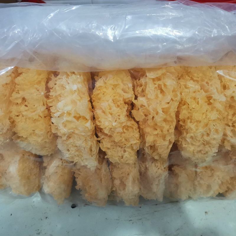 产地直发大花银耳当季新货