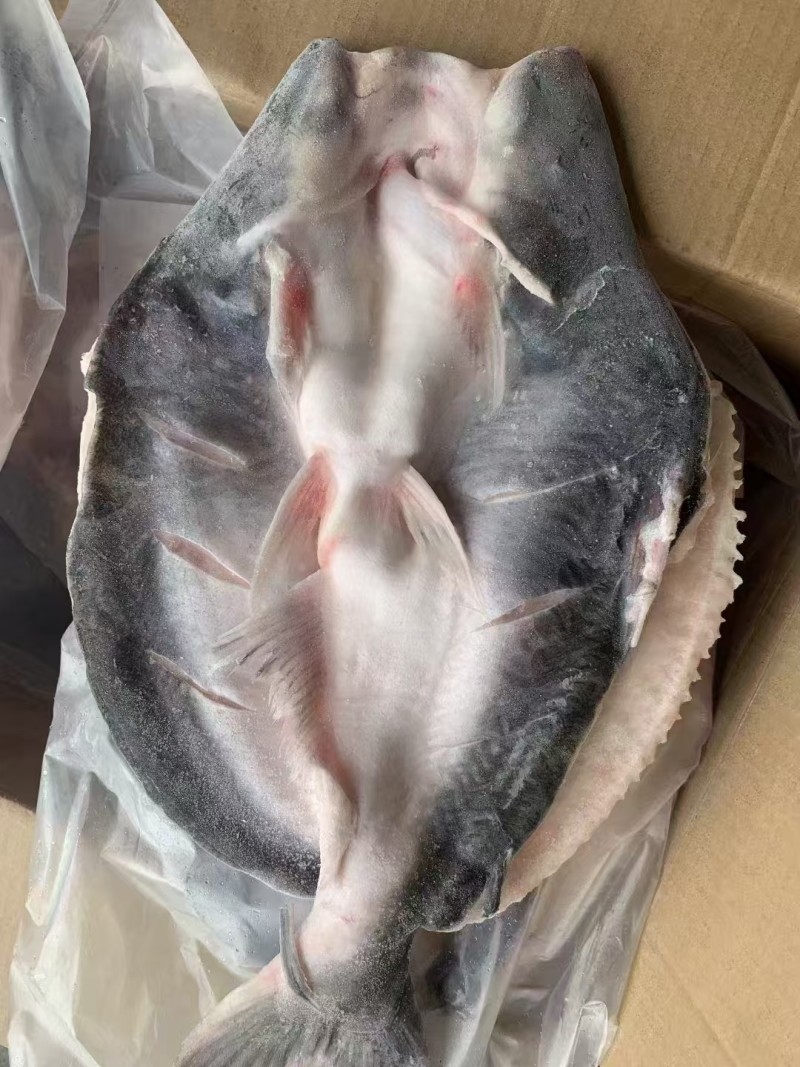 巴沙鱼，开背腌制巴沙鱼，12条装翻骨的巴沙鱼，特别好入味