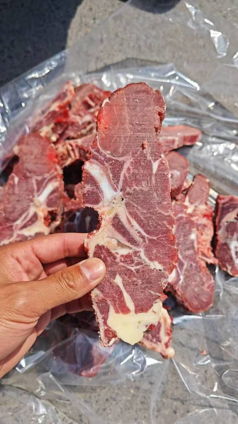 满肉牛脖骨