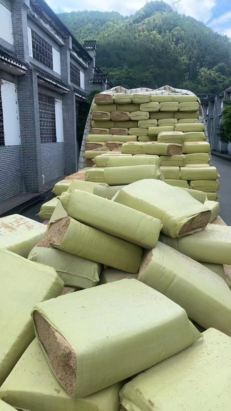 稻壳供应，压缩包和软包都有货，欢迎大佬下单