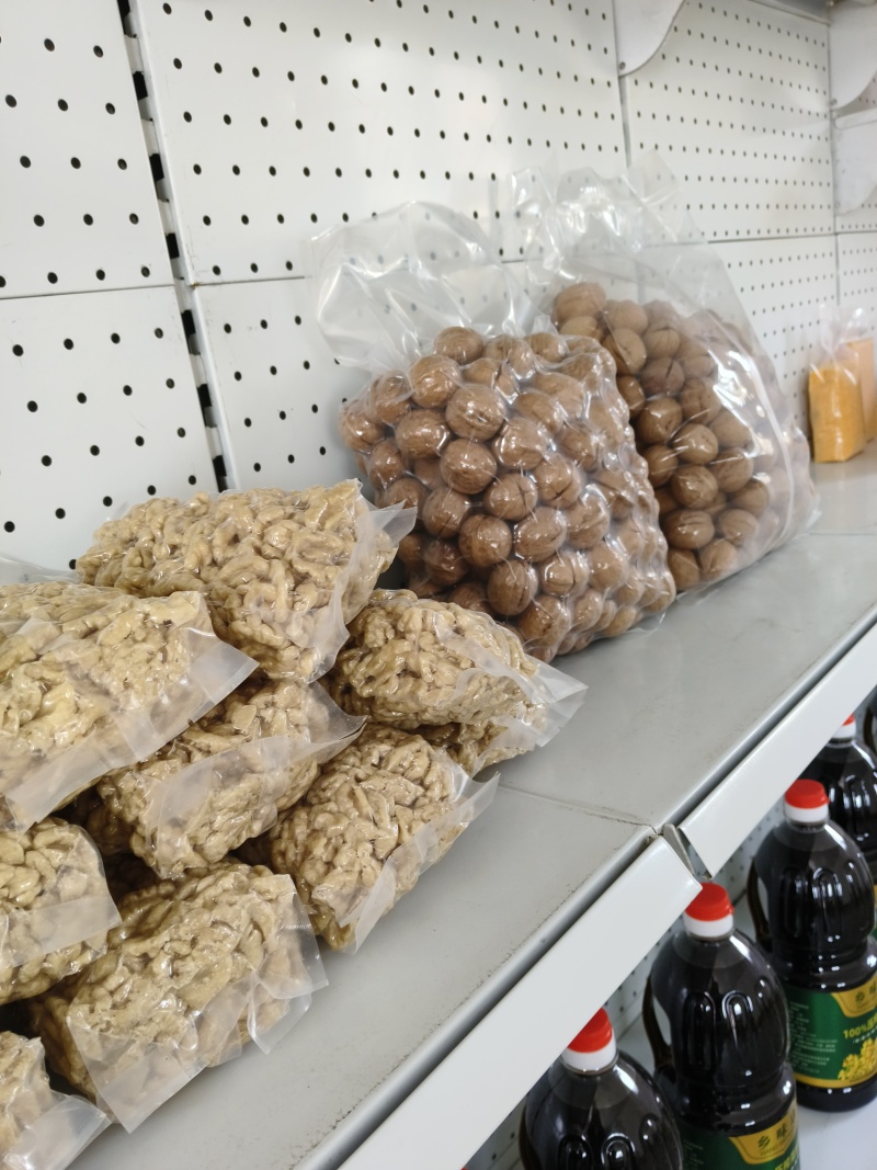 精品青皮核桃产地直销价格透明货源充足欢迎打扰