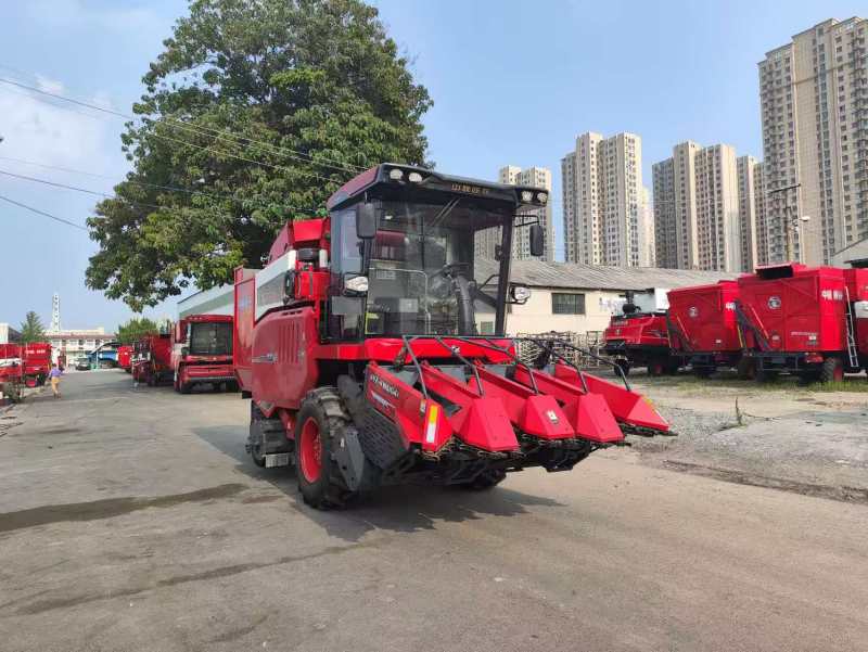 中联收获4YZ-4WA玉米收割机