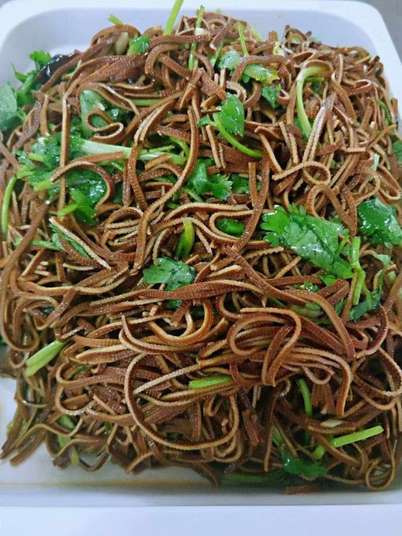 品名：鸡油卤筋丝（黑豆丝）规格