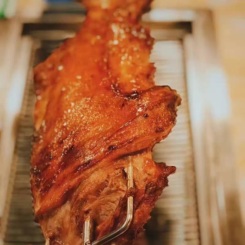 烤羊腿酒店半成品食材解冻后直接烤制或油炸！