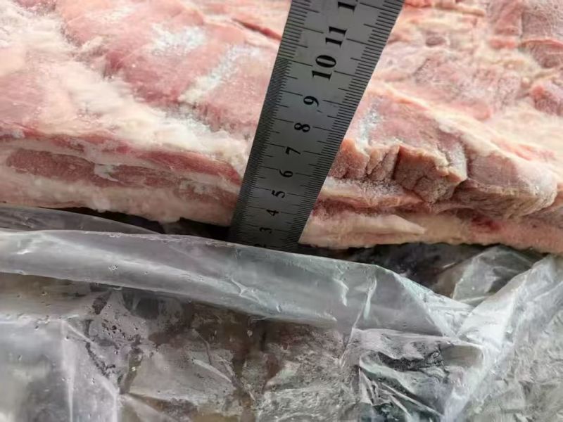 带皮去皮五花肉，各种规格，有大日期，腊肉厂用