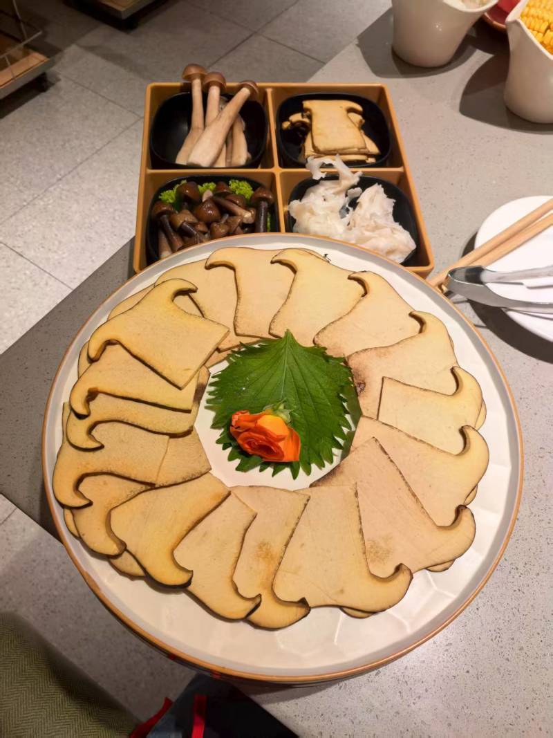 黑牛肝菌【牛夫人牌菌子】牛肝菌诚信经营，客户至上！
