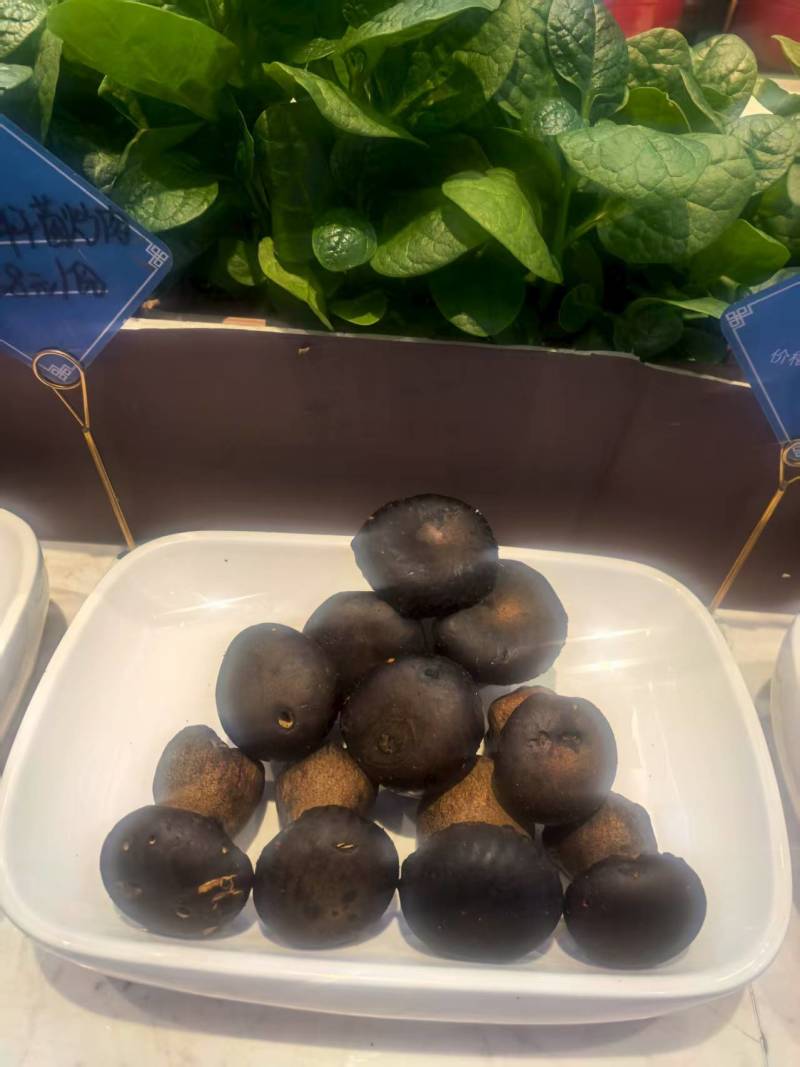 黑牛肝菌【牛夫人牌菌子】牛肝菌诚信经营，客户至上！