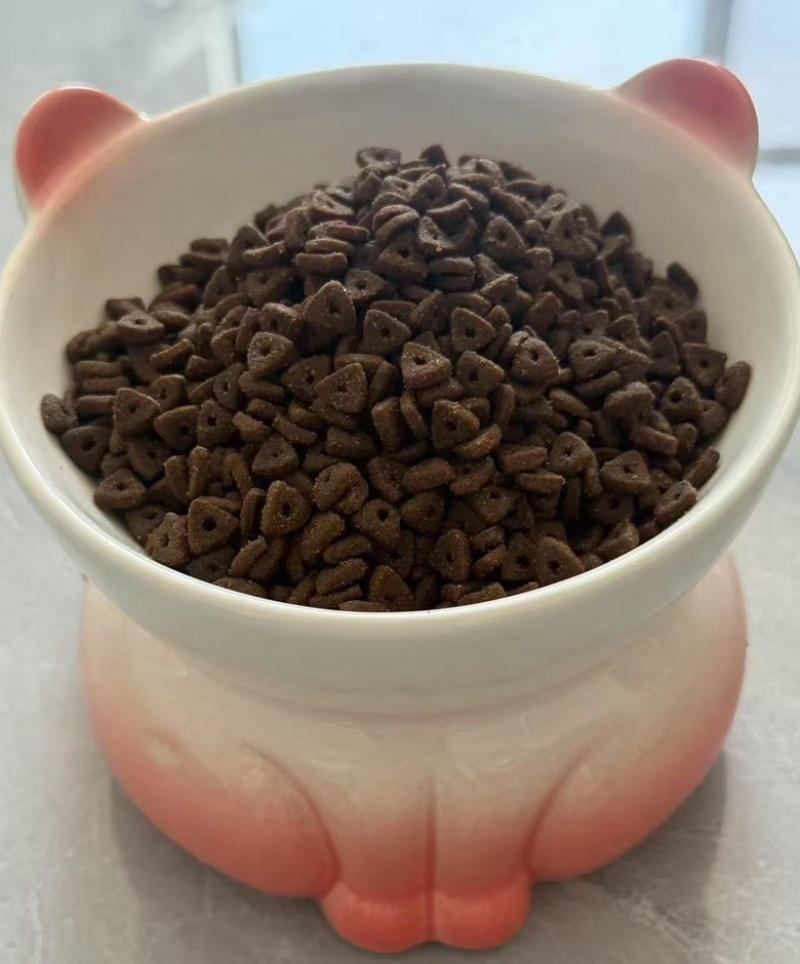草原鲜肉，支持定制中高端全价全期犬粮猫粮