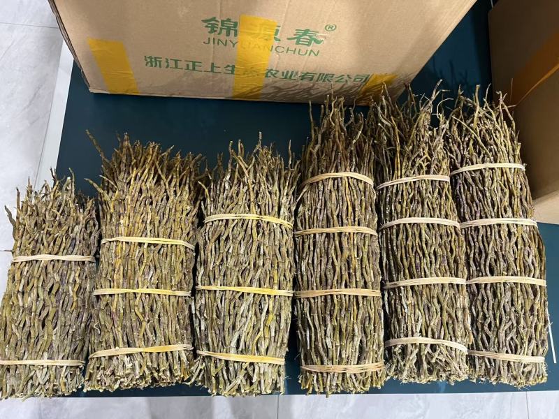 云南西双版铁皮石斛干条捆条一手货源品质保证，干条