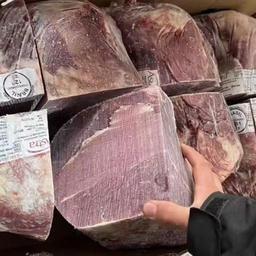 巴西1251上脑肉切块，价格以实际交谈为主。