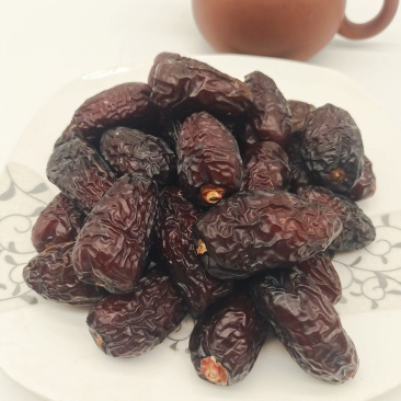 椰枣(萨法维）精品干果，可对接食品加工厂，高端礼盒厂。