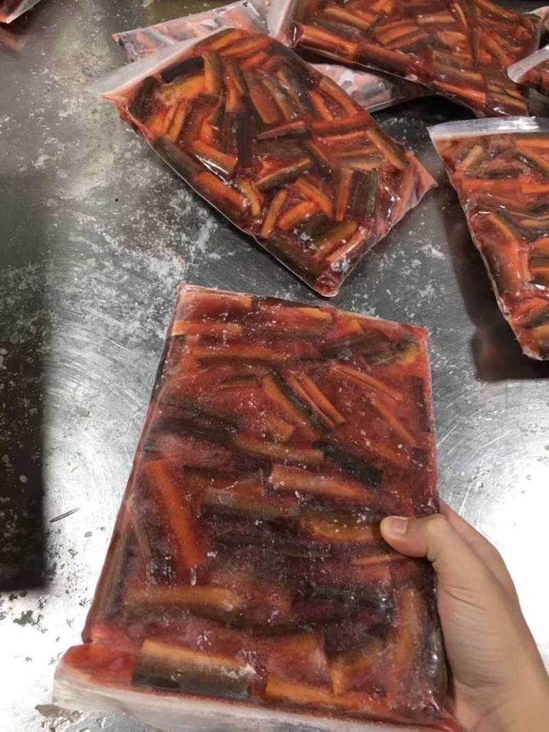 鲜活生猛现杀速冻黄鳝段，大量批发，自家工厂生产一手货源，