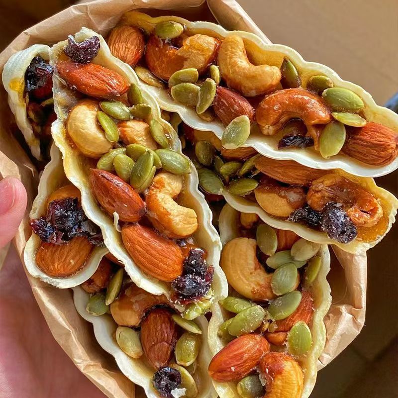 坚果小船酥薄脆饼干营养健康糕点心网红休闲追剧解馋小零食一整箱