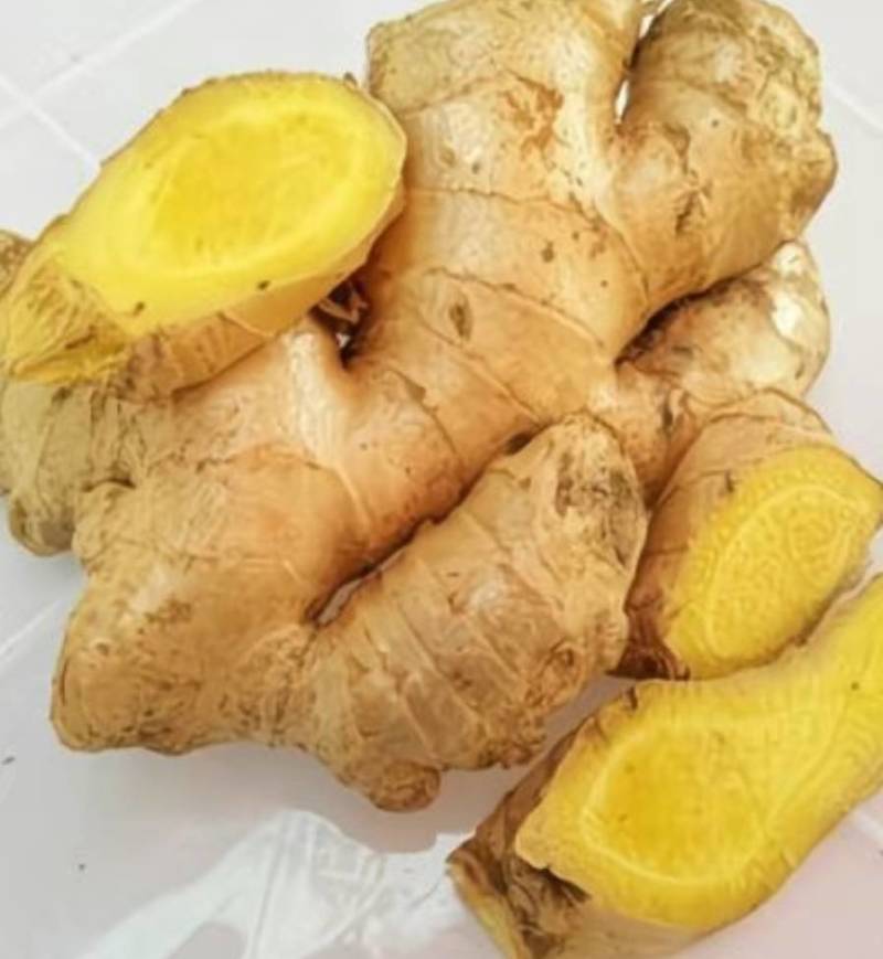 红芽鲜姜，沙地种植色亮味浓，货源充足一手货源：现货