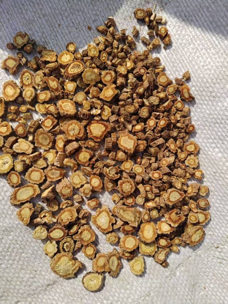 防风/内蒙古货源，一斤也是批发价，欢迎来电咨询