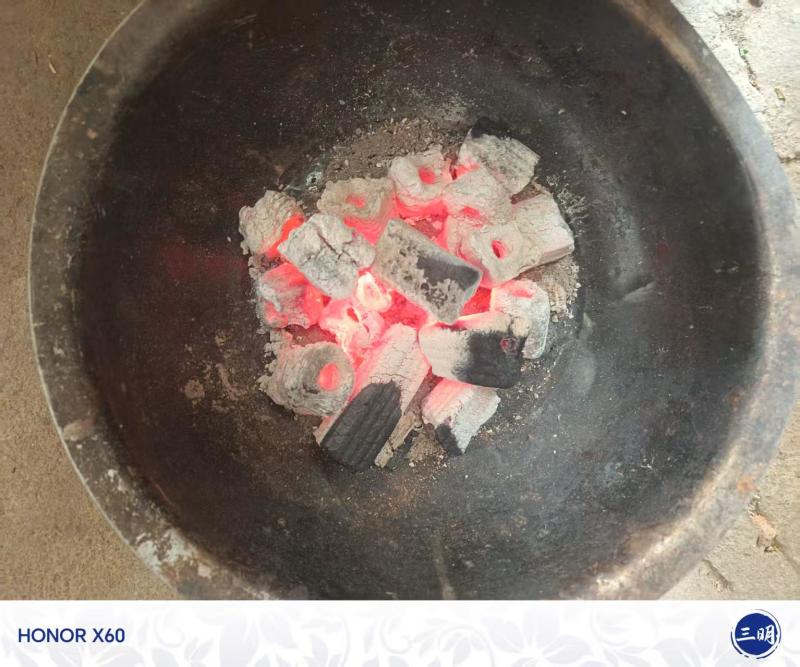 竹炭，厂家直销价格优惠欢迎看货