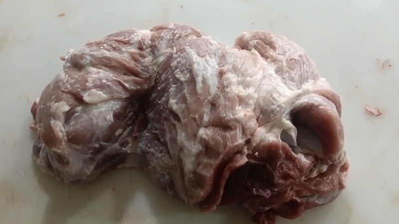 全国发货，大量供应猪肉分割品后腿肉（去皮）