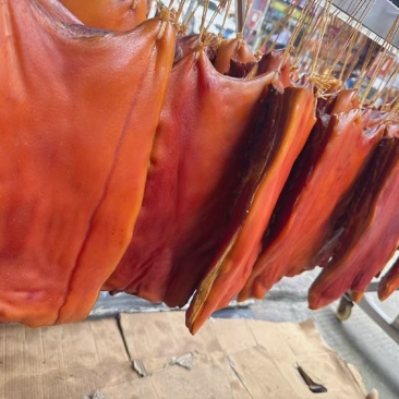 中方排骨腊肉，美味可香。家用，食堂，餐馆，商用**