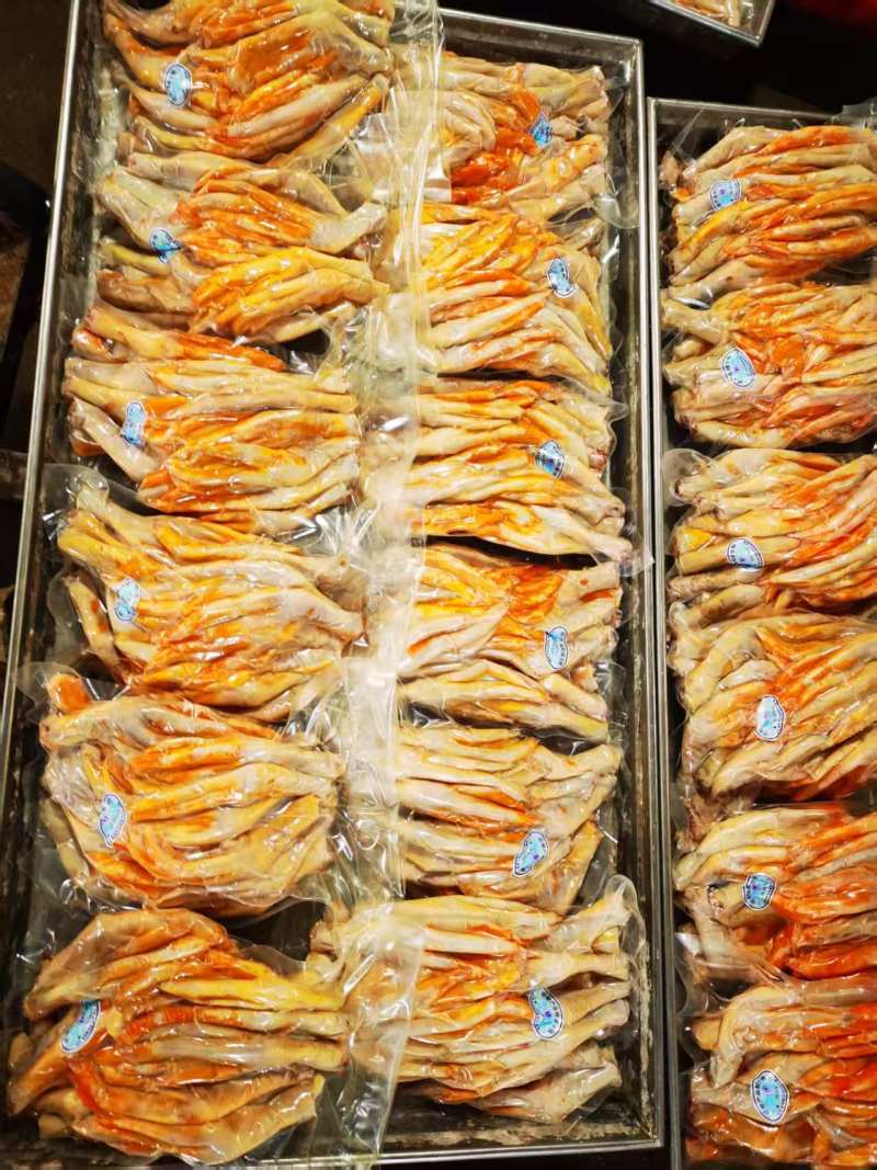红嘴雁鹅掌，一公斤20个左右
