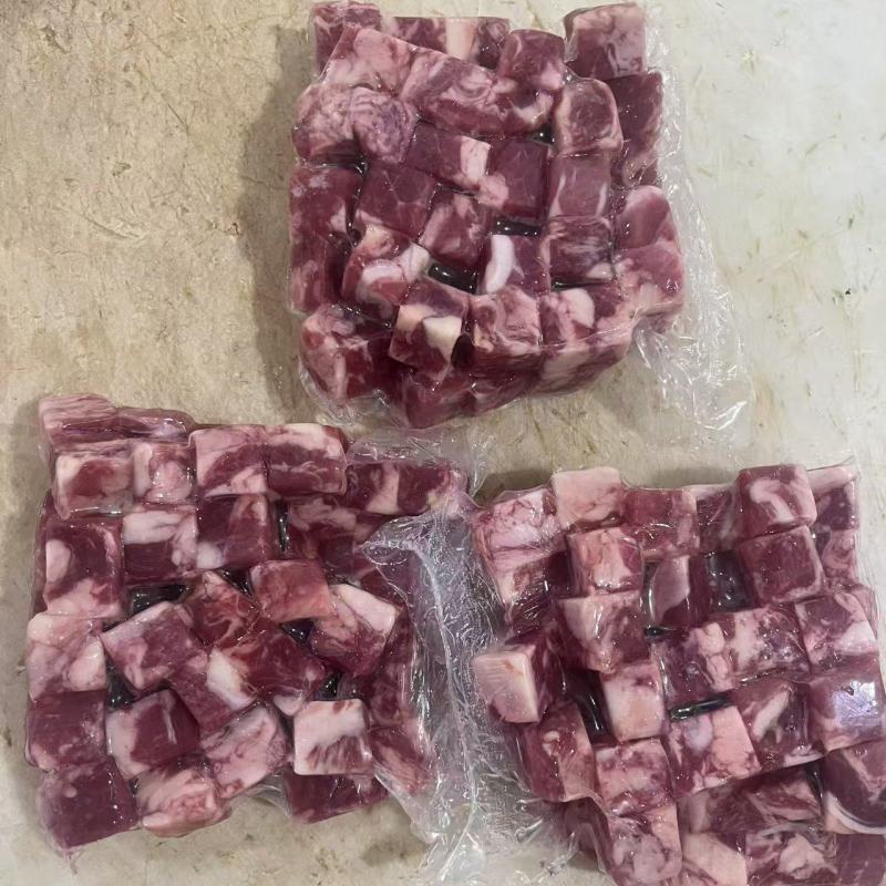 山东大量供应国产牛肉粒工厂直发对接全国市场