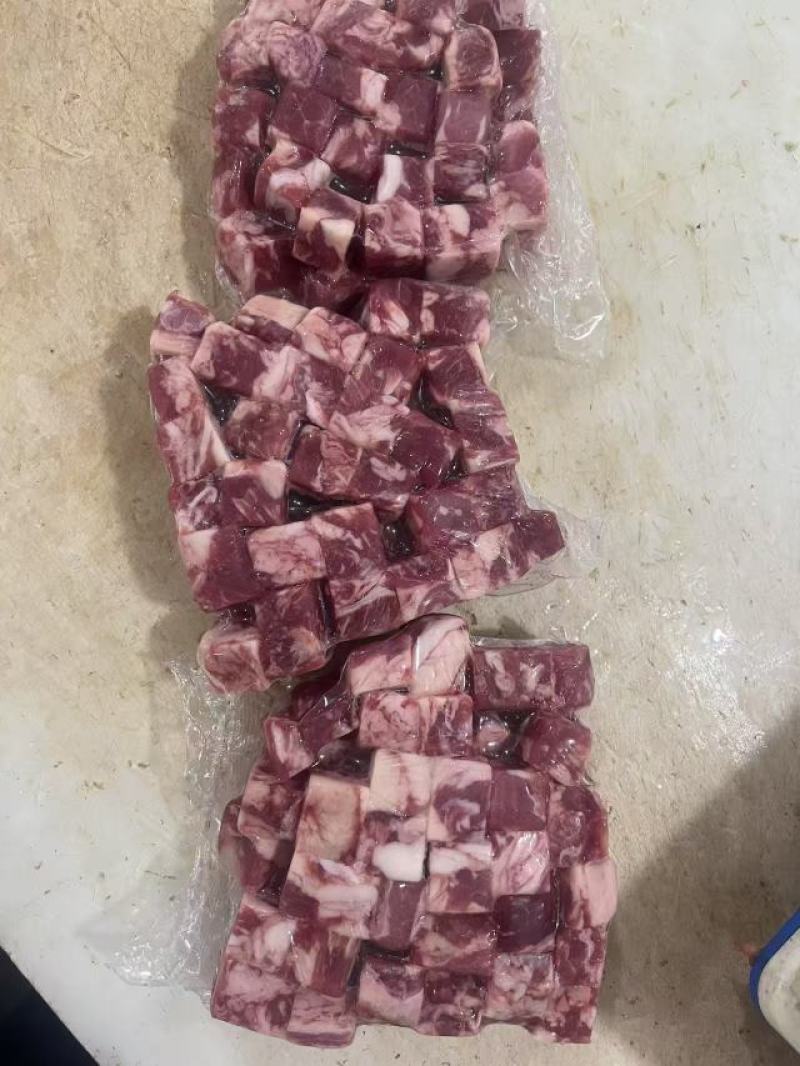 山东大量供应国产牛肉粒工厂直发对接全国市场