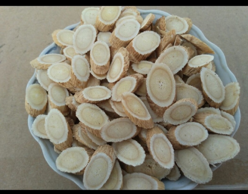 甘肃产地黄芪指甲片规格1.2m-1.5m精品货，量大从优