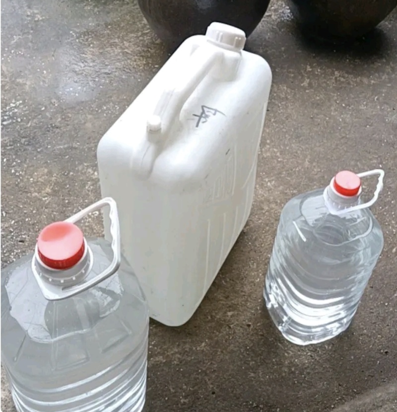灵山纯粮小锅米酒，80年老师傅精心酿制，质量保证喝完不上头