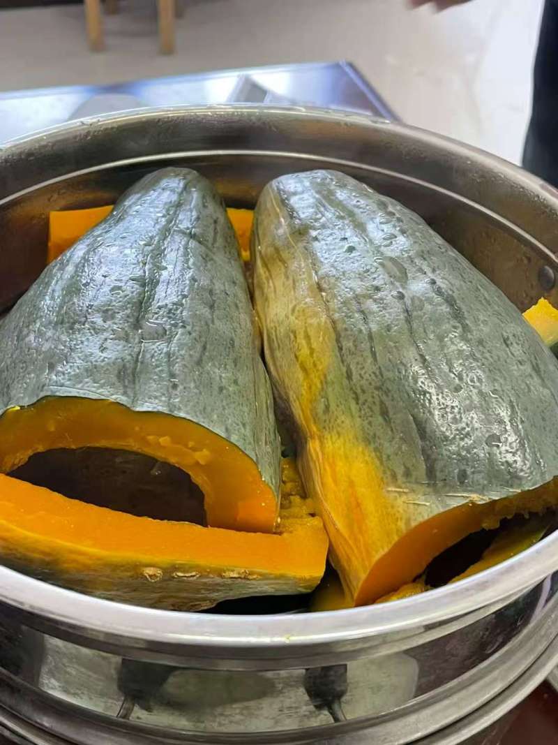 新疆贵族南瓜，南瓜中的爱马仕，口感甜蜜，回味无穷