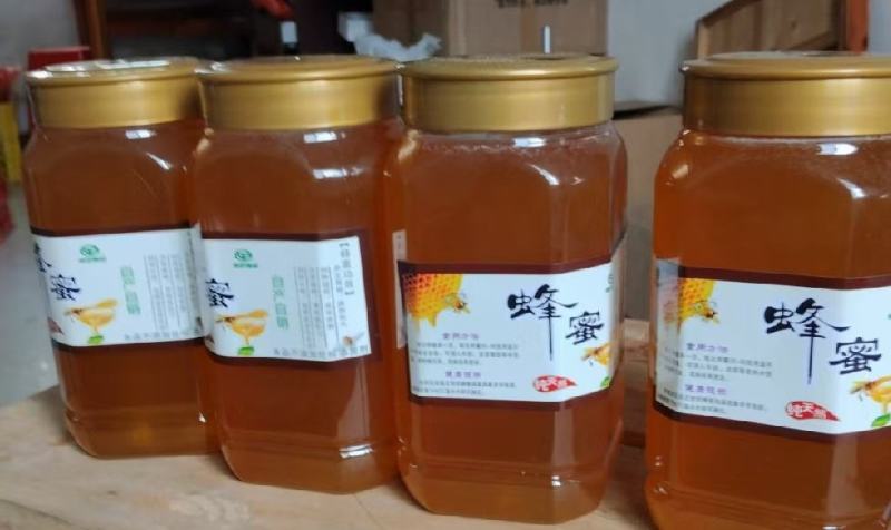 自家养的土蜜蜂产的蜂蜜