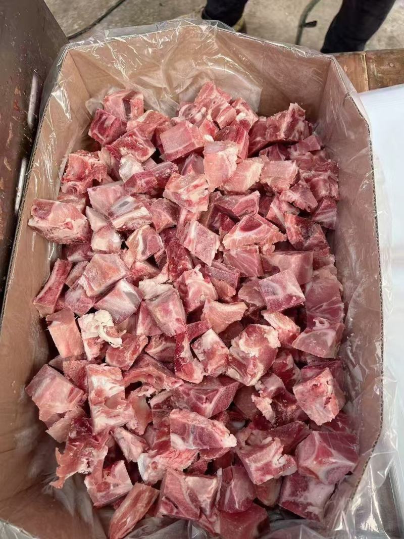 肥猪满肉排骨粒
