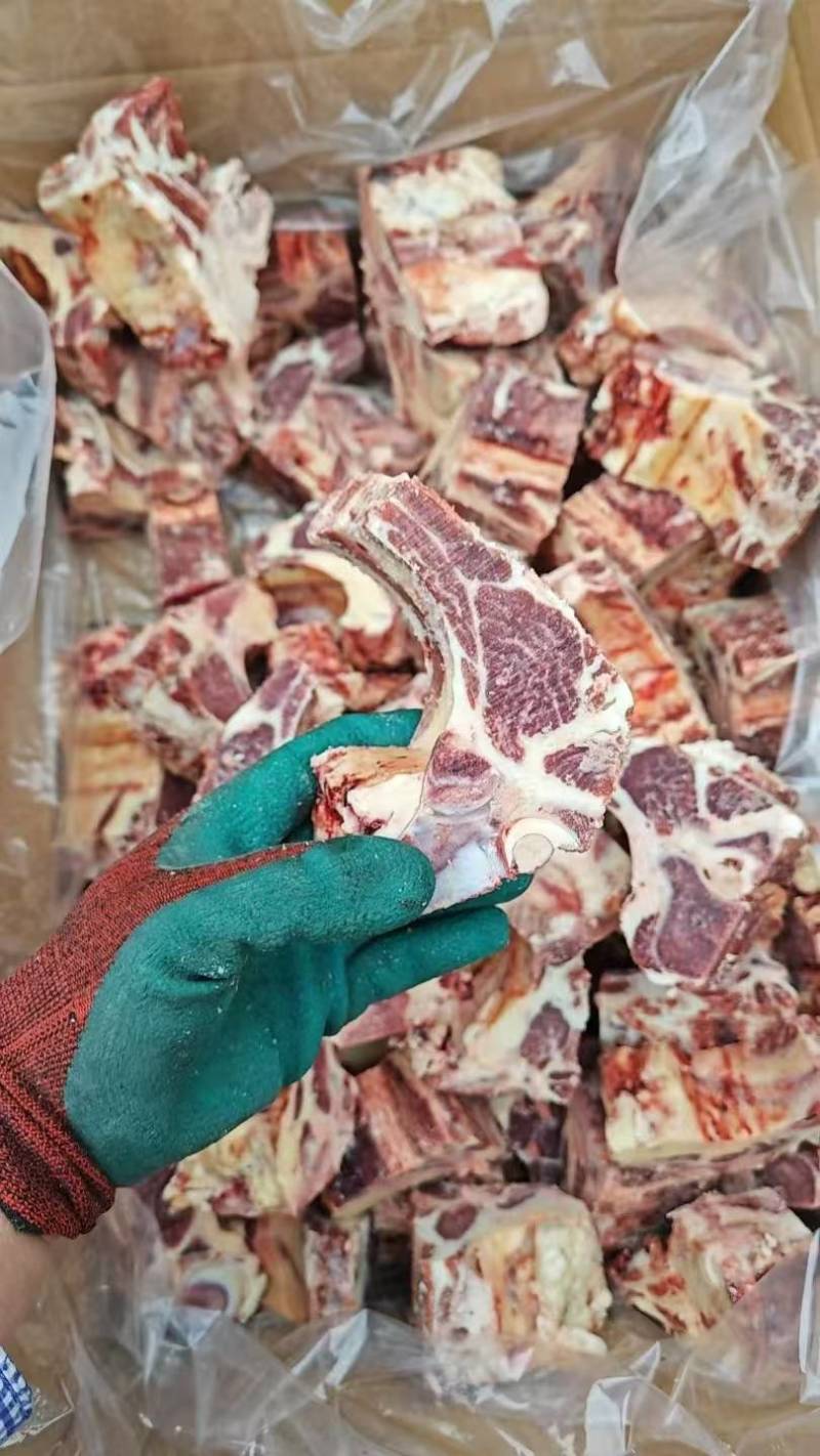 牛脊骨，肉多多的