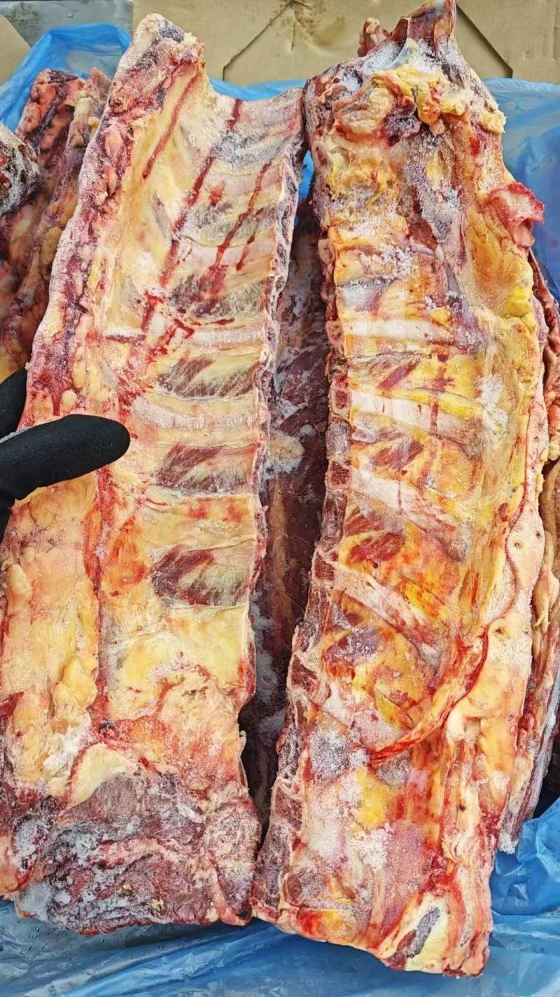 牛脊骨，肉多多的
