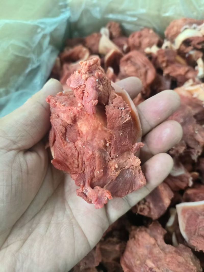 【卤味】五香牛脆骨肉，肉多带脆骨。凉拌小炒等
