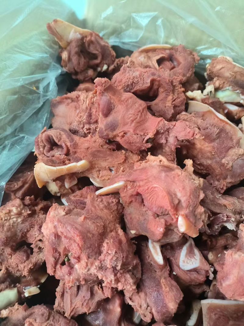 【卤味】五香牛脆骨肉，肉多带脆骨。凉拌小炒等