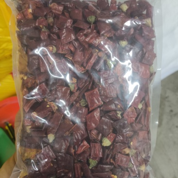 厂家直营四川辣椒段，辣椒面，可以一件代发，可以批量发货