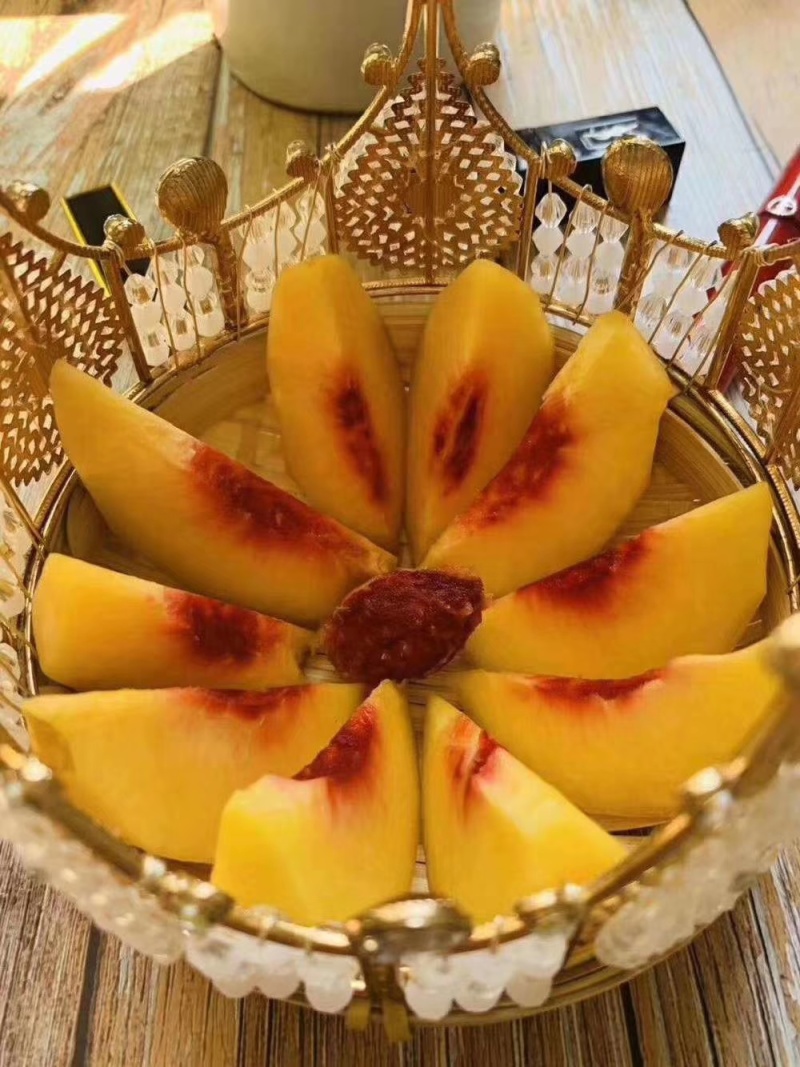 黄金桃