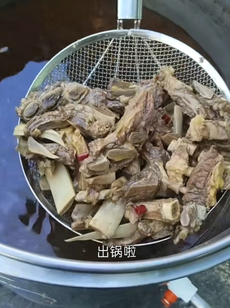 牛小排切块，牛胸骨，价格便宜实惠，一件也是批发价