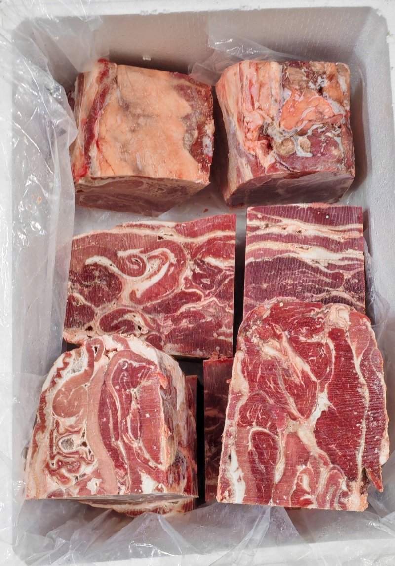 原切牛腩块