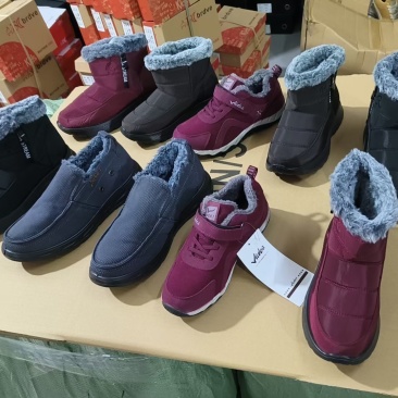 男女棉鞋，1000双，左右，9.9元清货，全部冷沾套线，